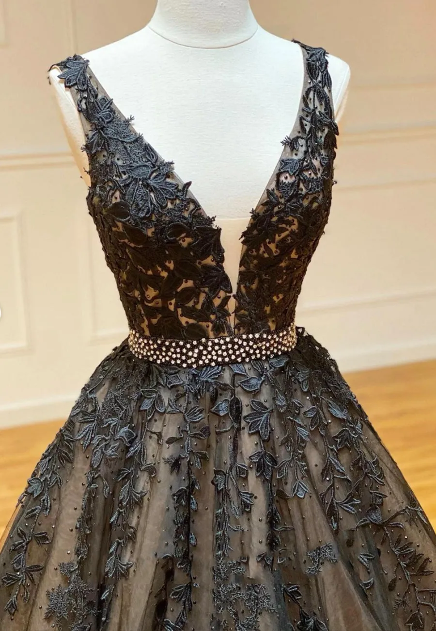 Black V-Neck Lace Long Prom Dresses A-Line Evening Dresses