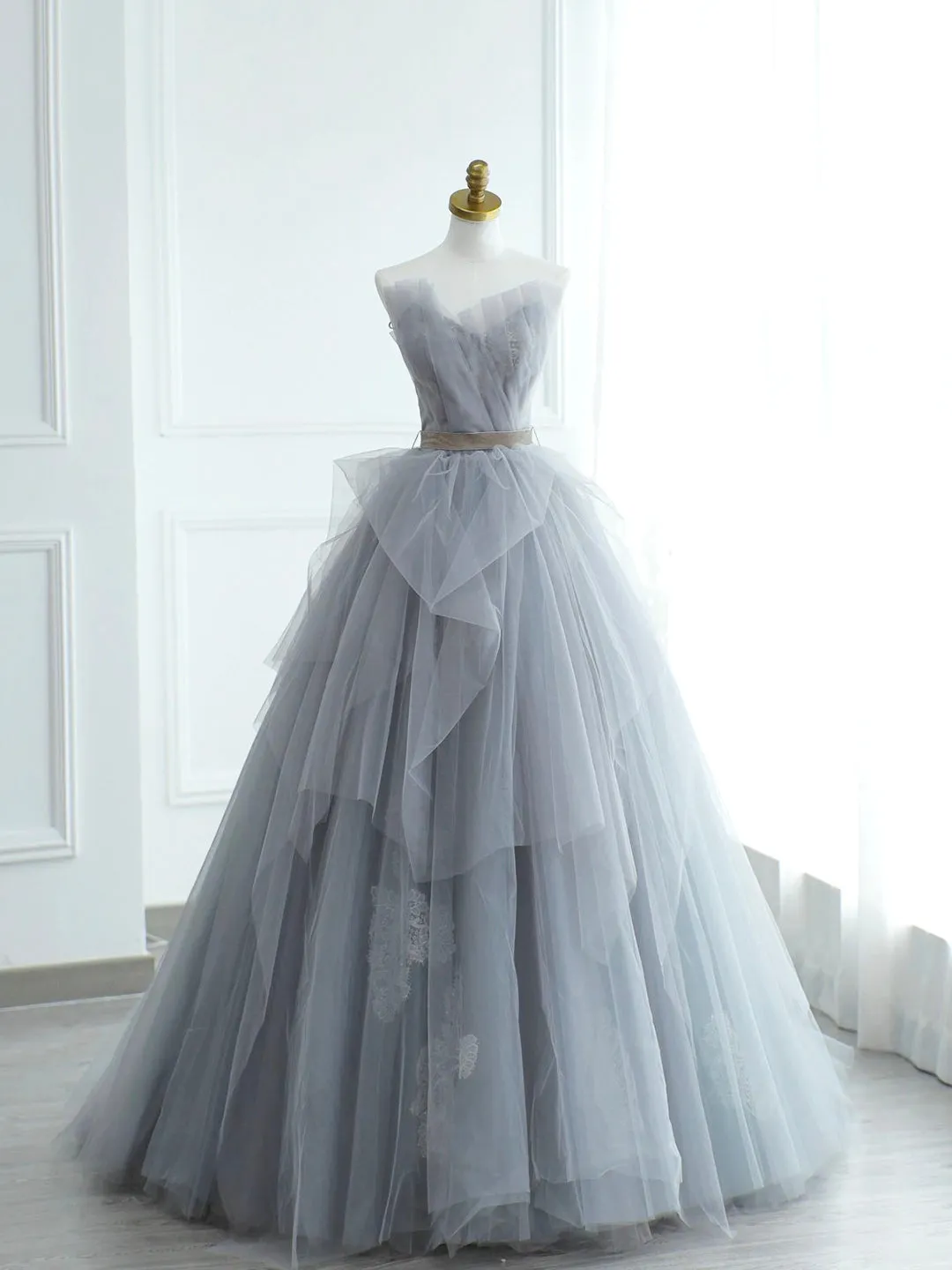 Gray Strapless Tulle Lace Long Prom Dress A-Line Evening Party Dress