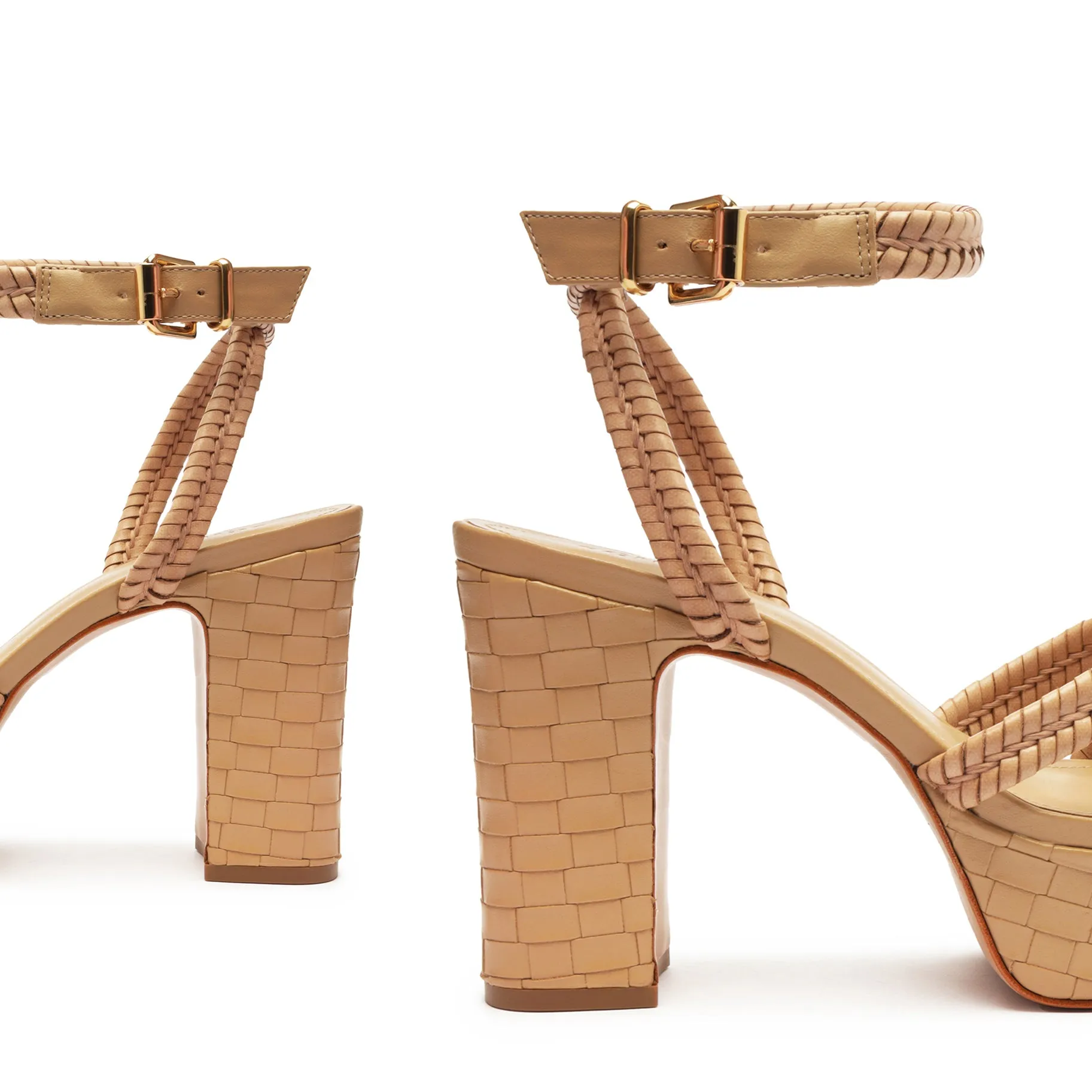 Kareena Woven Platform