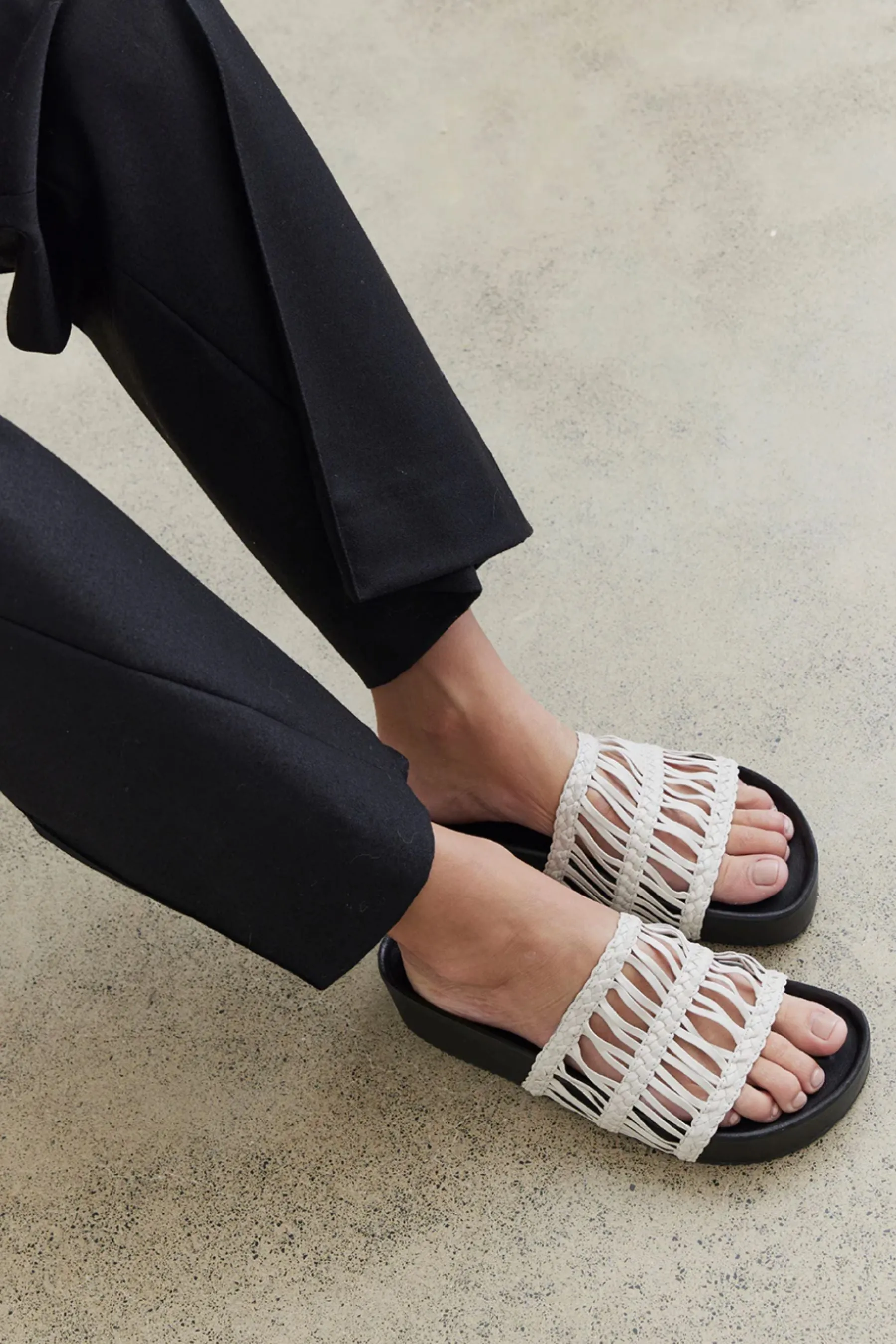 Lou Platform Slide | Mist/Black