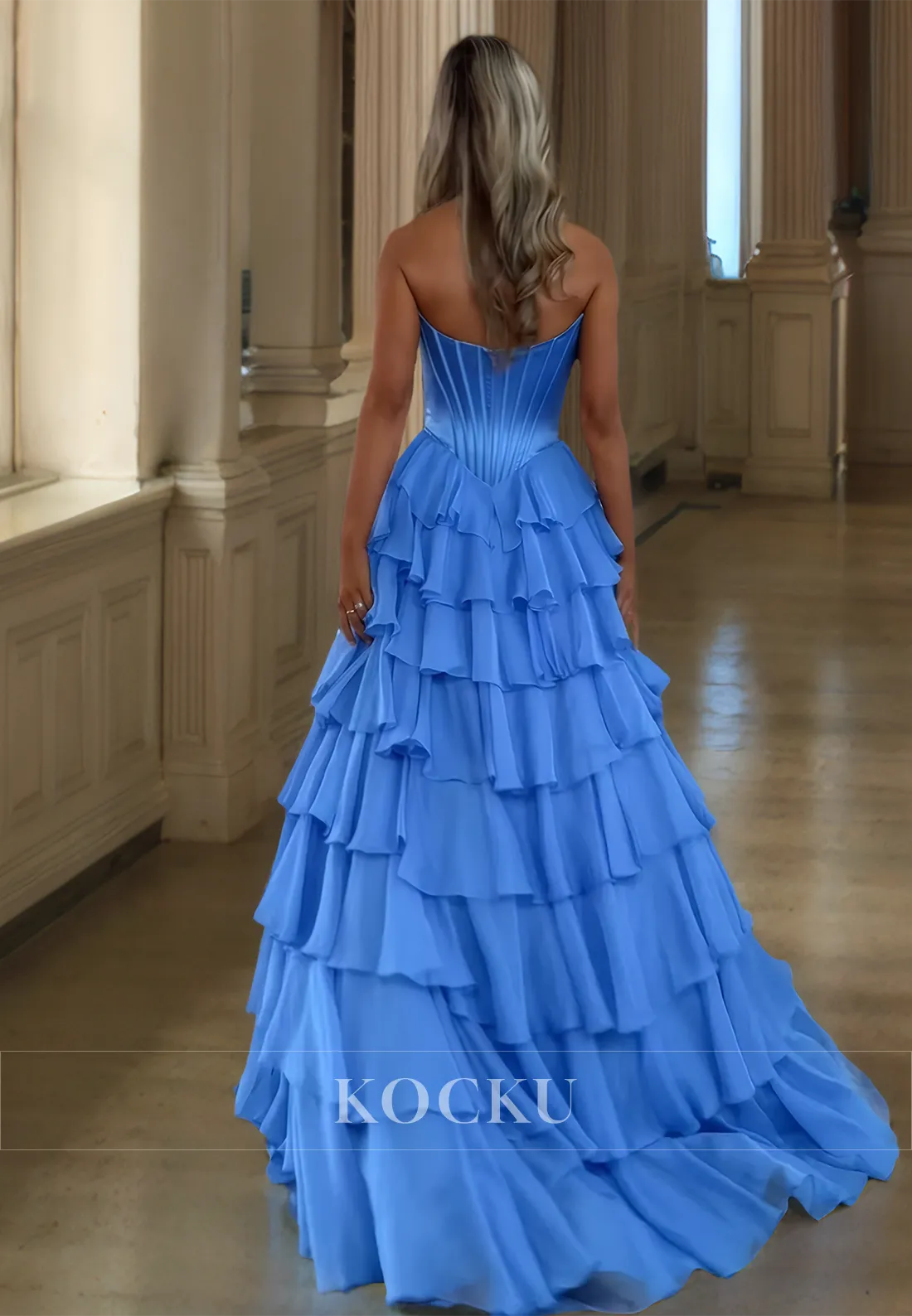 Sweetheart A-Line Sleeveless Stripe Ruched Appliques Lace Prom Dress with Train Formal Gowns