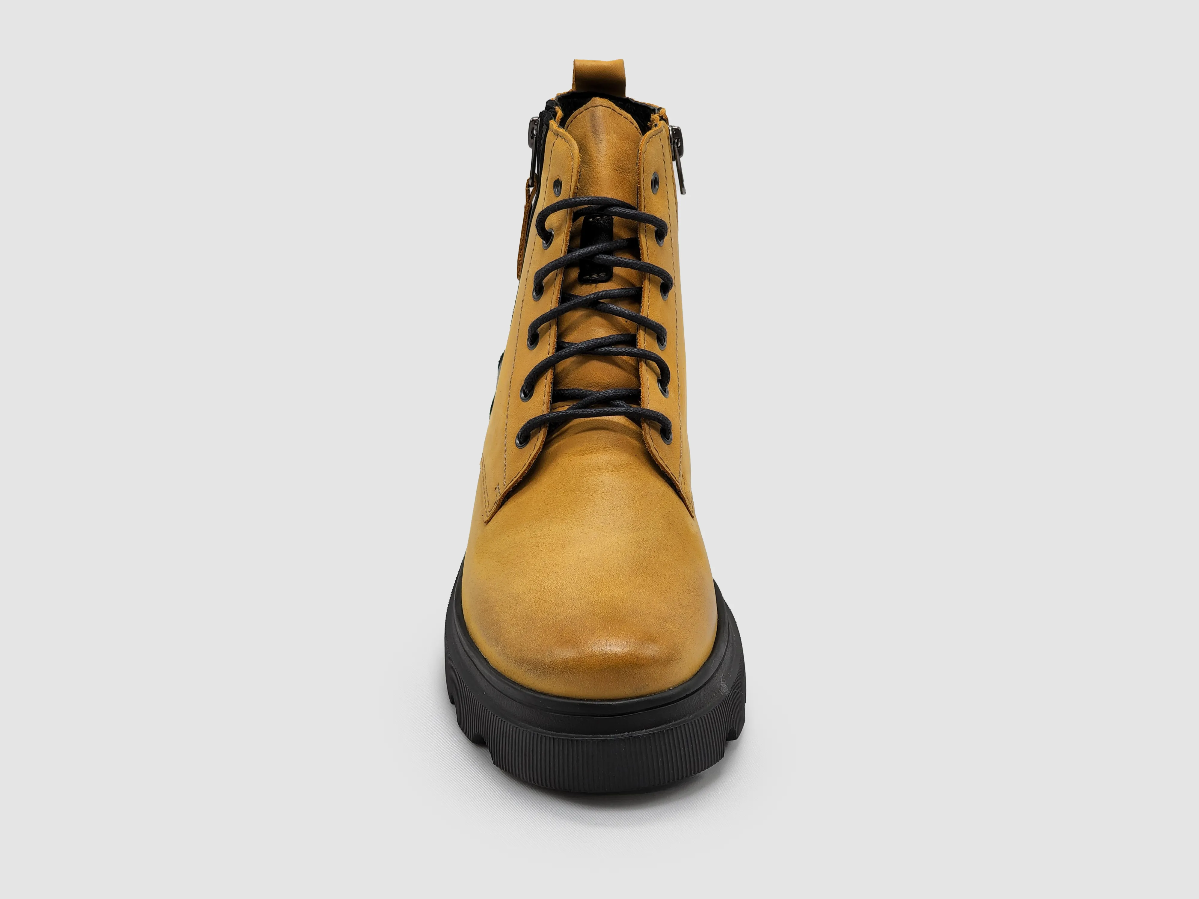 Women's Modern Lined Zip-Up Leather Boots - Yellow